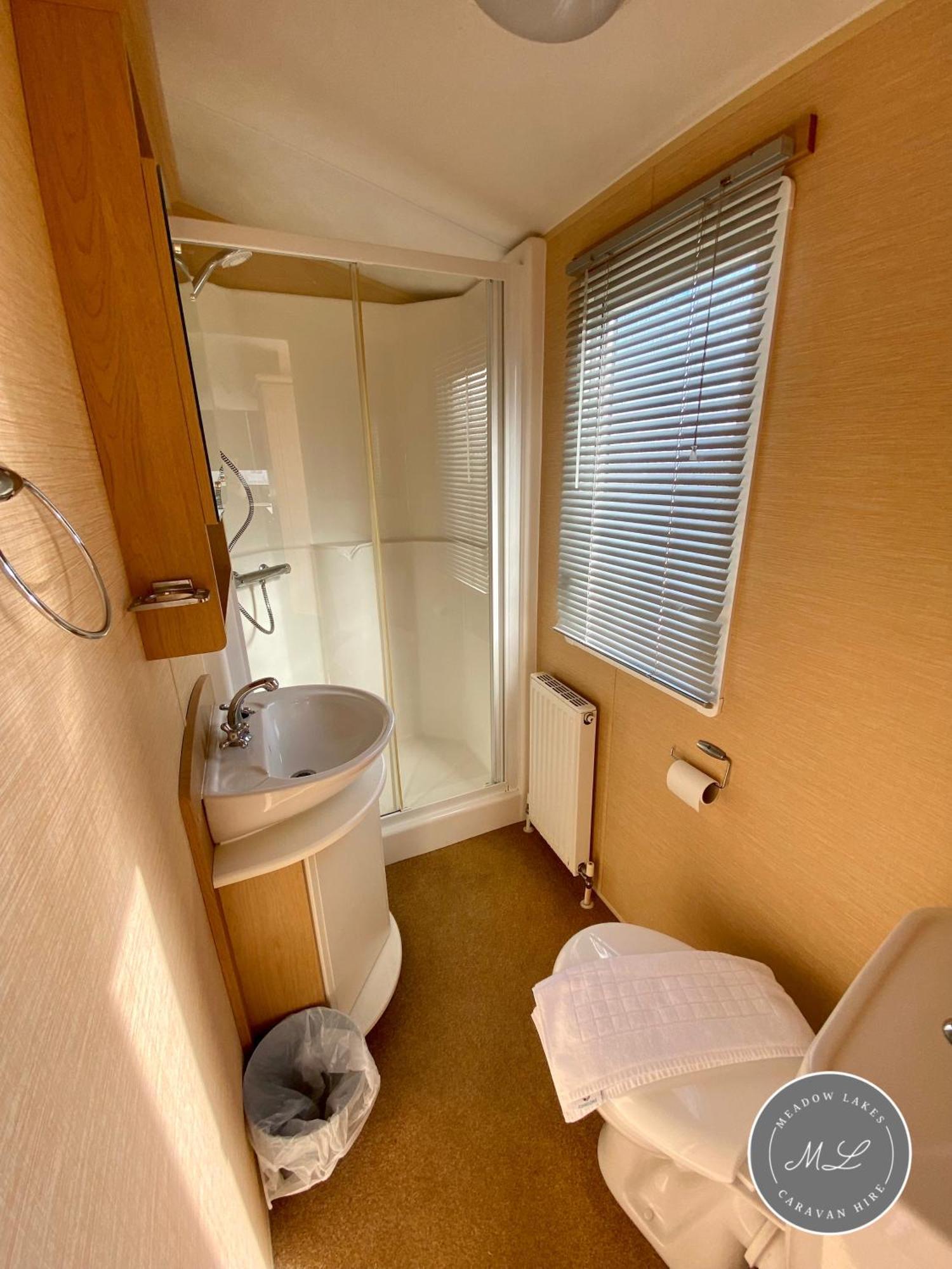 Palm Grove 132 - Pet Friendly, Wifi, Central Heating, Close To Shops And Beach - Meadow Lakes Caravan & Lodge Hire Chapel Saint Leonards Exterior photo